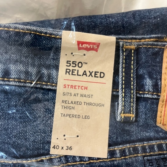 NWT Men's 550 Relaxed Levi Strauss 40x36 Stretch Dark Wash tapered leg - Picture 3 of 5